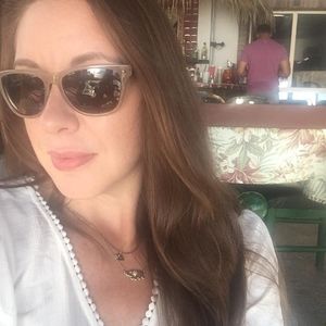 Meet your Posher, Leah